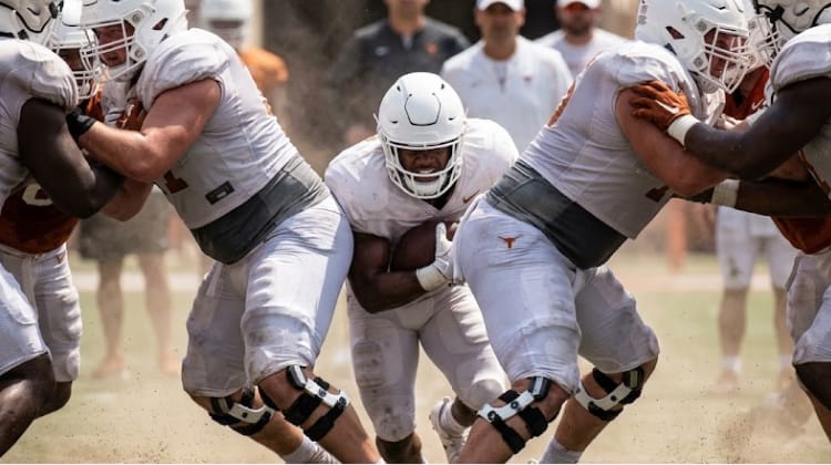 The Running Game Needs To Become More Than A Supporting Act